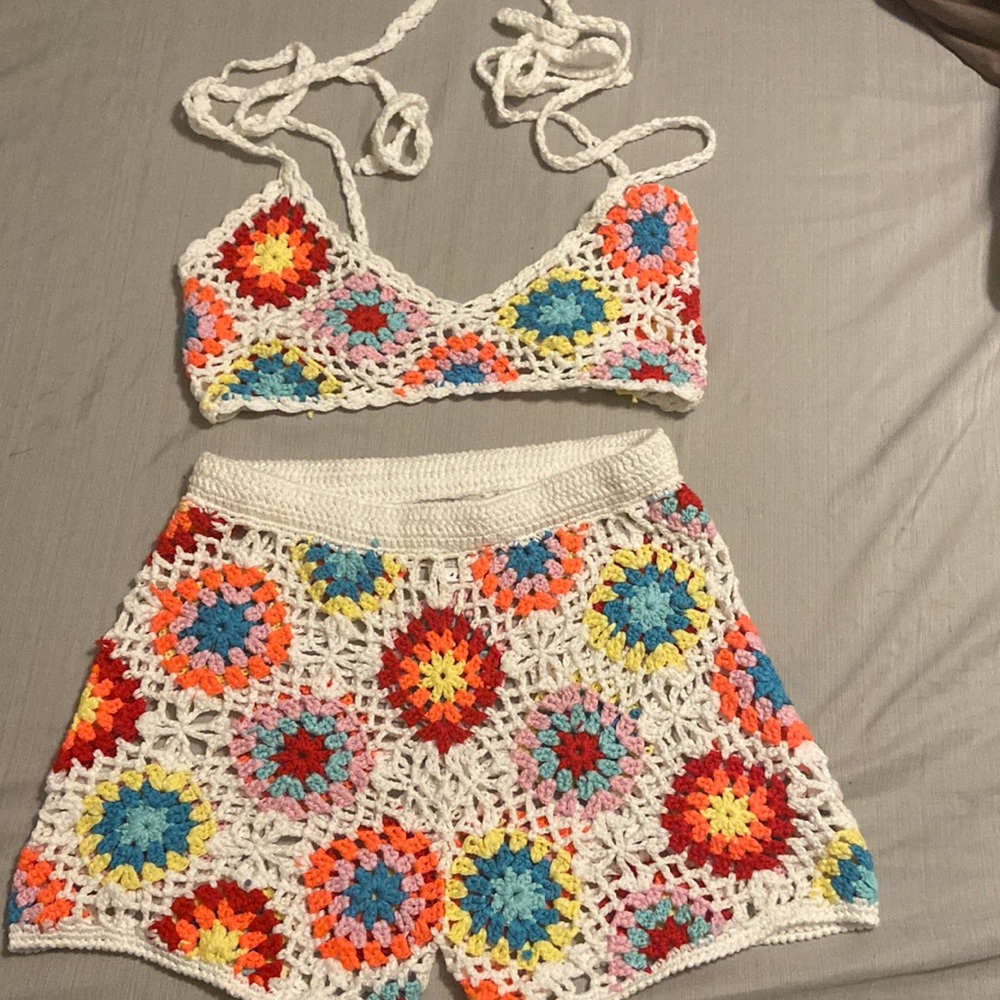 Woman’s knitted high waist 2pc vacation outfit